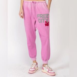FREECITY Sunfades Pocket Sweatpants - Pink Lips - XL Cotton